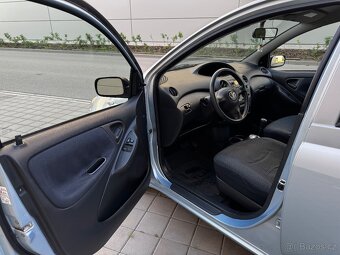 TOYOTA YARIS 1.0 VVTI AUTOMATICKÁ PŘEVODOVKA - 6
