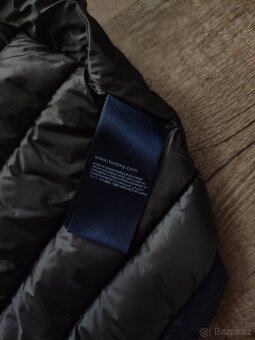 Tommy Hilfiger navy pánská péřová vesta - vel.S - 6