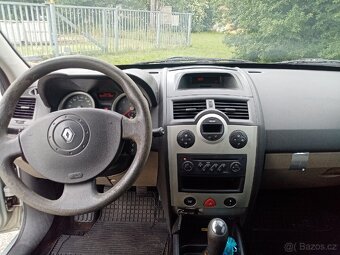 Renault Megane 1.6 16v 83kW r.v.2003 - 6