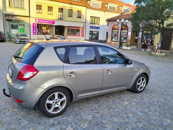 Kia ceed 1,4 benzín najeto 150000km - 6