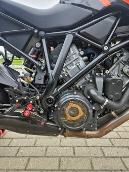 KTM 1290 Super Duke R - 6