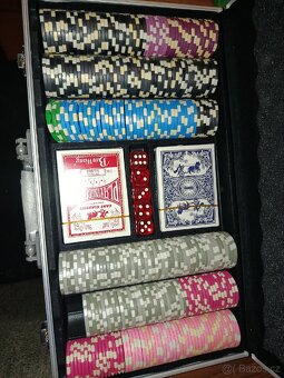 Kufry na poker - 6