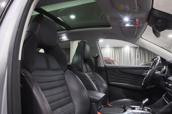 MG EHS PHEV Luxury 1.5 190kW Panorama - záruka Autodraft - 6