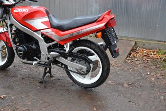Suzuki GS 500E Slingshot - 6
