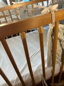 Dětská dřevěná postýlka - 6