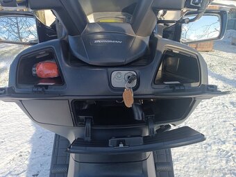 Suzuki Burgman 650. Zamluveno do 31.3 - 6