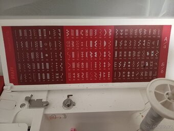 Pfaff creative + vyšívací jednotka - 6