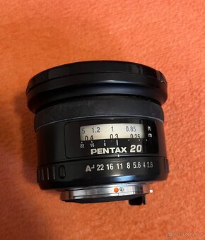 Prodám fotoaparáty Pentax, objektivy + další příslušenství - 6