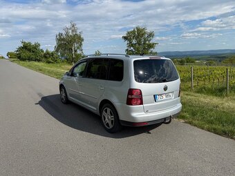 Volkswagen Touran 2.0TDI 125kw - 6