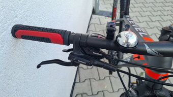 Kross Level 2.0, hydraulické brzdy, Shimano Acera, Rám 17 - 6