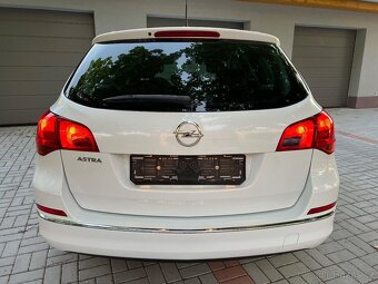 OPEL ASTRA J 1.4i 74KW /SPORTS-TOURER/FACELIFT/ČR/2.MAJITEL/ - 6
