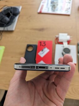 Oneplus 13 16/512GB + Oneplus Watch 3 - 6