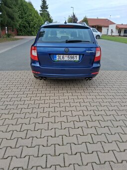 Škoda Superb Kombi 3.6FSI 4X4 191kw Koupeno v ČR - 6