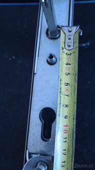 kování na dveře bezpečnostní - 6