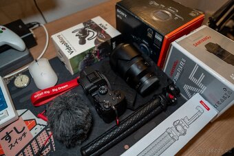 Samyang Sony FE 35mm f1.4 TOP+Baleni - 6