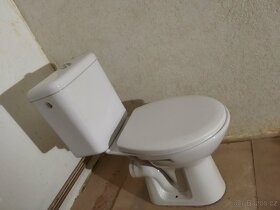 Záchod - 6