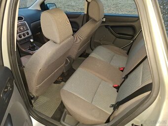 Ford focus 1,6i 85 kW 2006 - 6