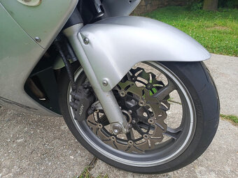 Honda VFR 800 Fi - 6