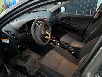 Kia Cee'd SW 2012 1.4 77 kW 1 majitel - 6