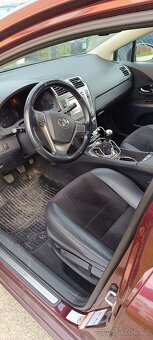 Toyota Avensis - 6