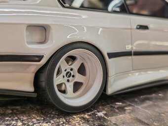 BMW E36 M3 Khyzyl 1:18 ottomobile - 6