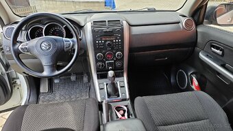Prodám SUZUKI GRAND VITARA 2.4 vvti 124kw - koup.ČR. - 6