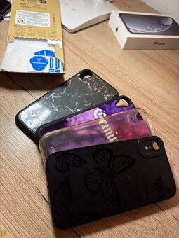 Apple iPhone Xr - 6