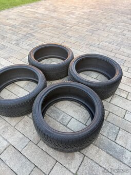 Zimní pneu Nokian 225/40 R19 a 255/35 R19 - 6