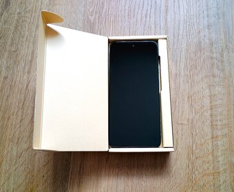 MOTOROLA moto g05 - 6.6" IPS, 8GB/256GB,TOP stav - 6