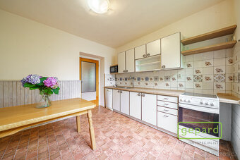 Dům v Tašovicích – prostor, klid a výhledy - 6