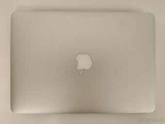 MacBook Pro 2015 13" | i5 • 8GB • 256GB SSD - 6