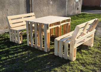 Zahradní set, stůl + dvě lavice - 6