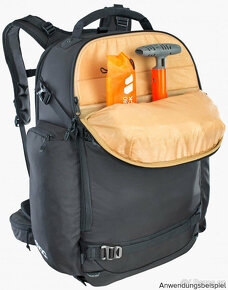 Nový batoh EVOC CP 35L Black - 6