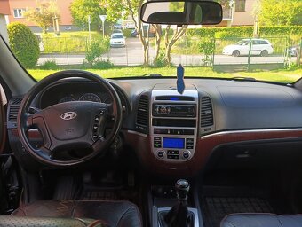 Hyudai SantaFe 2,2 Crdi 4wd 114kw - 6