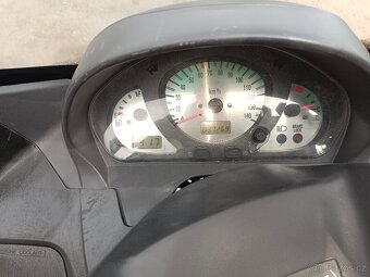 Suzuki Burgman AN 250 - 6