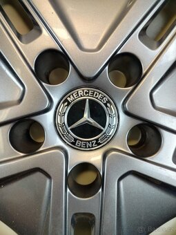 Poklice Mercedes-Benz 16" 4ks - 6