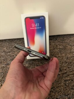 Apple iPhone X 64gb. Originalni stav - 6