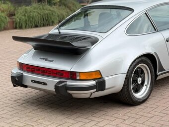 Porsche 911 SC 3.0 - 6