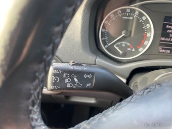 Škoda Octavia 2 1.6 TDI 77kW combi, 2011, 200000km - 6
