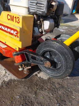 Vibrační deska DYNAPAC CM13 - 6