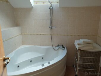 Silvestr  na chatě u řeky - 6