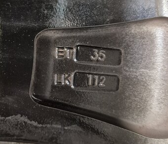 Alu sada Platin Black Mercedes 18” - 6