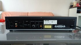 TASCAM CD-401 MKII - 6