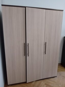 Šatní skříň 150 cm - 6