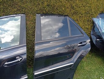 MERCEDES ML W164 DVEŘE L.P. A L.Z., LEVÉ PŘEDNÍ A LEVÉ ZADNÍ - 6