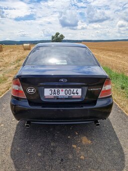 Subaru Legacy IV sedan 3.0 180kW - 6