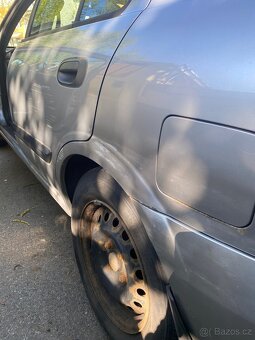 Nissan Almera 1.5 Benzín - 6