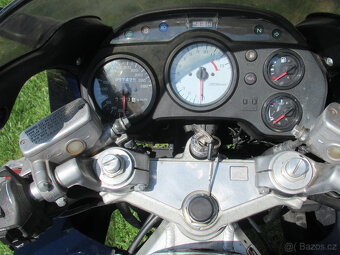 Honda VFR 750 RC36 II - 6