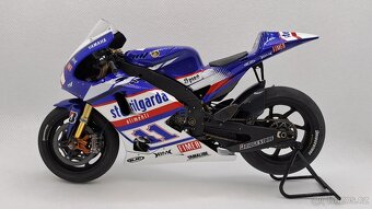 Yamaha yzr m1 2009, sterilgarda - 6