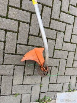 křovinořez STIHL - 6